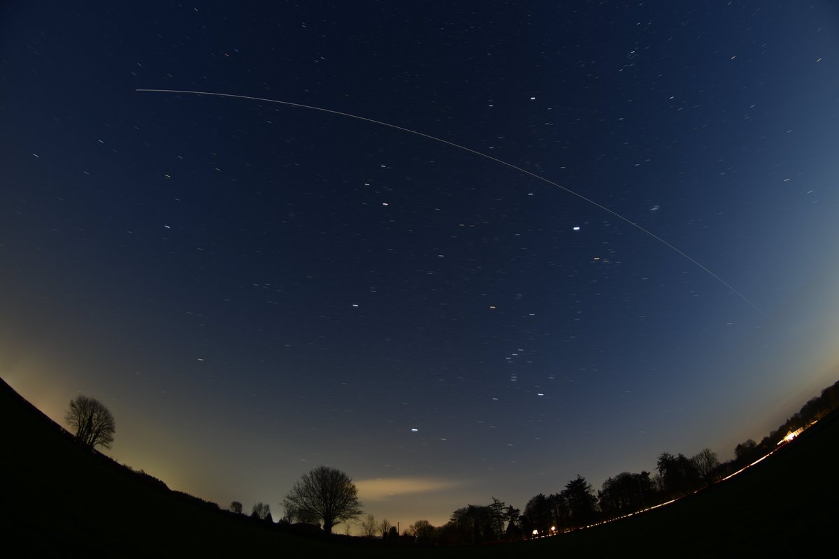 _James_McGrath. (@jimbomcg987) on Twitter photo ISS pass at 20.01 this evening, over IRE. 213 sec exposure at ISO 100. <a href="/CorkAstronomy/">Cork Astronomy Club</a> <a href="/AstronomyIRL/">Astronomy Ireland 🪐 🔭 🛰</a> <a href="/VirtualAstro/">VirtualAstro</a> <a href="/StormHour/">#StormHour</a> <a href="/Space_Station/">International Space Station</a> #Internationalspacestation #Ireland #March #Nightsky ISS pass at 20.01 this evening, over IRE. 213 sec exposure at ISO 100. <a href="/CorkAstronomy/">Cork Astronomy Club</a> <a href="/AstronomyIRL/">Astronomy Ireland 🪐 🔭 🛰</a> <a href="/VirtualAstro/">VirtualAstro</a> <a href="/StormHour/">#StormHour</a> <a href="/Space_Station/">International Space Station</a> #Internationalspacestation #Ireland #March #Nightsky