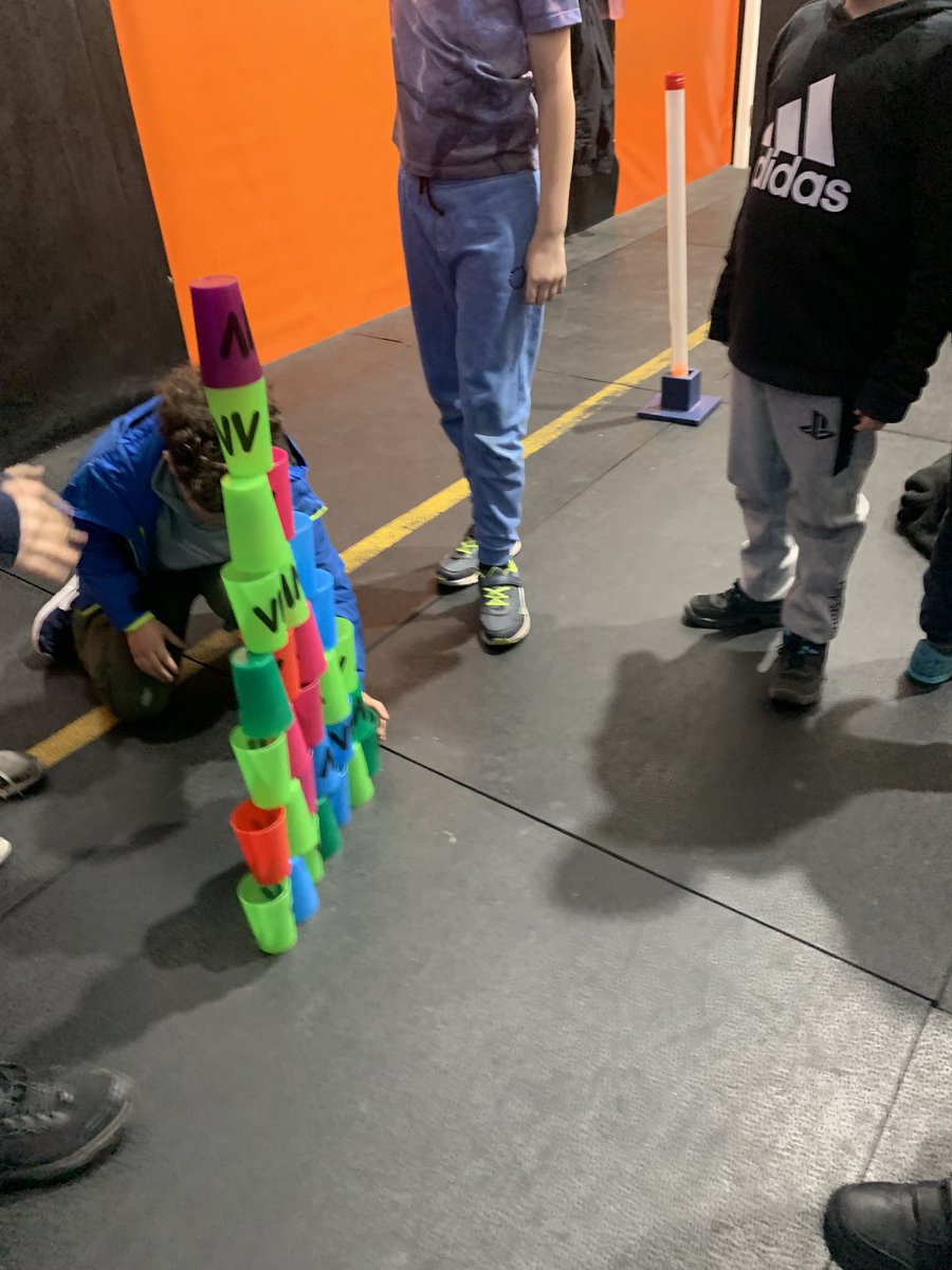 Class 4 Elves (@class4elves) on Twitter photo 