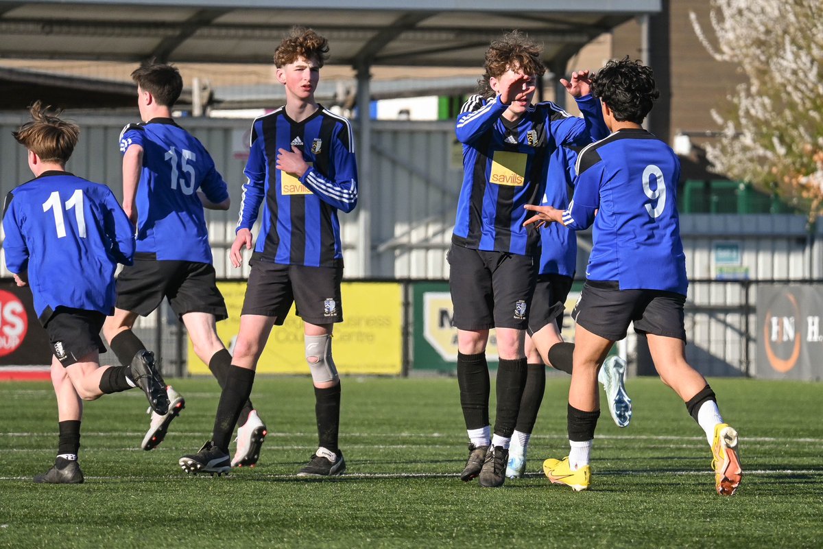 🏆 County Cup Finals Festival
📸 Highlights from Day 2
📆 Tuesday 18 March
🏟️ Arbour Park
🏆 U14 Girls:
⚽️ Kingsbrook 6-5 (pens) Dr Challoner’s (2-2 FT)
🏆 U14 Boys:
⚽️ Dr Challoner’s 4-3 (pens) Walton High (1-1 FT)
🏆 U15 Boys:
⚽️ Dr Challoner’s 4-1 Chesham Grammar
📸 <a href="/353photo/">353 PHOTOGRAPHY</a>