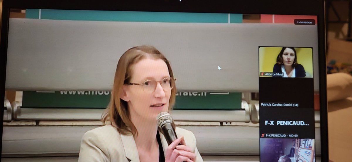 AliceLEMOAL's tweet photo. Conseil national du @MoDem, autour de notre premier ministre @bayrou et des cadres du mouvement. Dans un contexte international et national très dense, chacun est mobilisé pour faire avancer le pays. https://t.co/4xuSTDZoSO