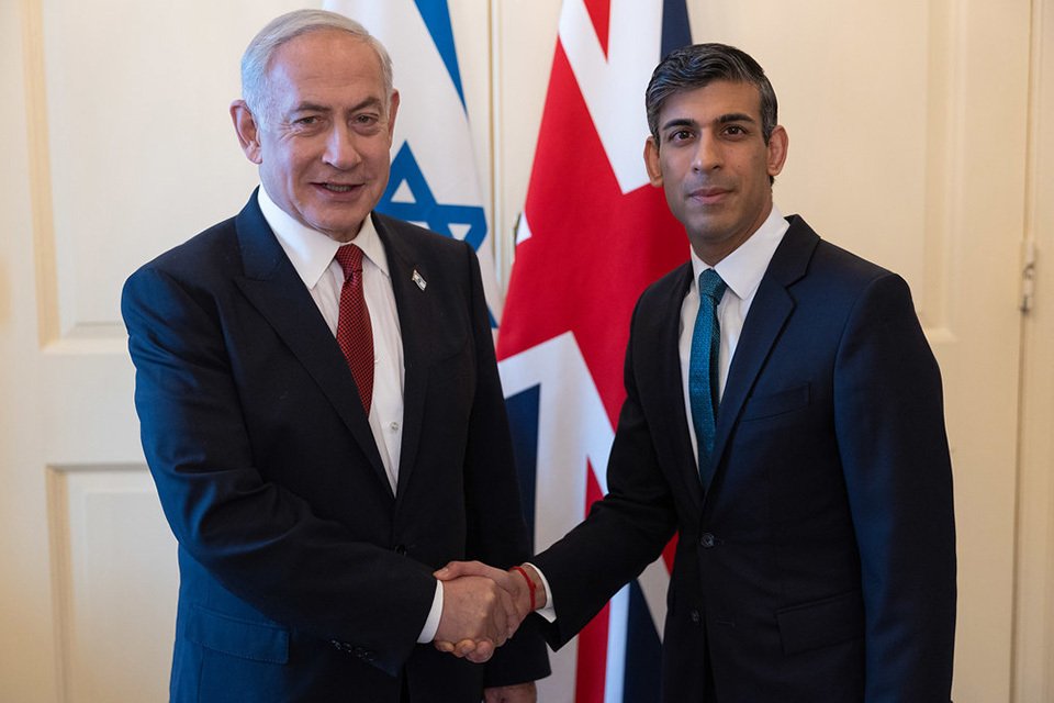 AnibalGarzon's tweet photo. 970 palestinos asesinados en 48 horas. Netanyahu es un criminal, pero sus cómplices de Occidente unos delincuentes https://t.co/kx2BfYstOj