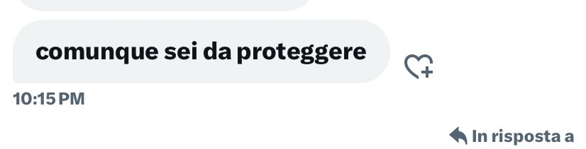 nessuno;

lui totalmente random e io? io piango TWITTER DAMMI LE STELLINE HAI MESSAGGI BASTARDO