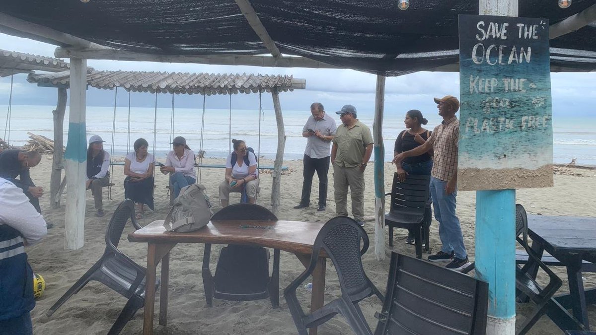 Este encuentro es parte del proyecto #PacíficoSostenible, ejecutado por @Ambiente_Ec y <a href="/CI_Ecuador/">Conservación Internacional Ecuador</a> con apoyo de <a href="/WWF_MAR/">WWF Mesoamérica</a> y <a href="/PNUDEcuador/">PNUD Ecuador</a> con financiamiento de <a href="/theGEF/">Global Environment Facility (GEF)</a>.🤝 Agradecemos a la <a href="/UleamEcuador/">Uleam Ecuador</a> de #Manabí por su apoyo como socio estratégico del proyecto en Ecuador.