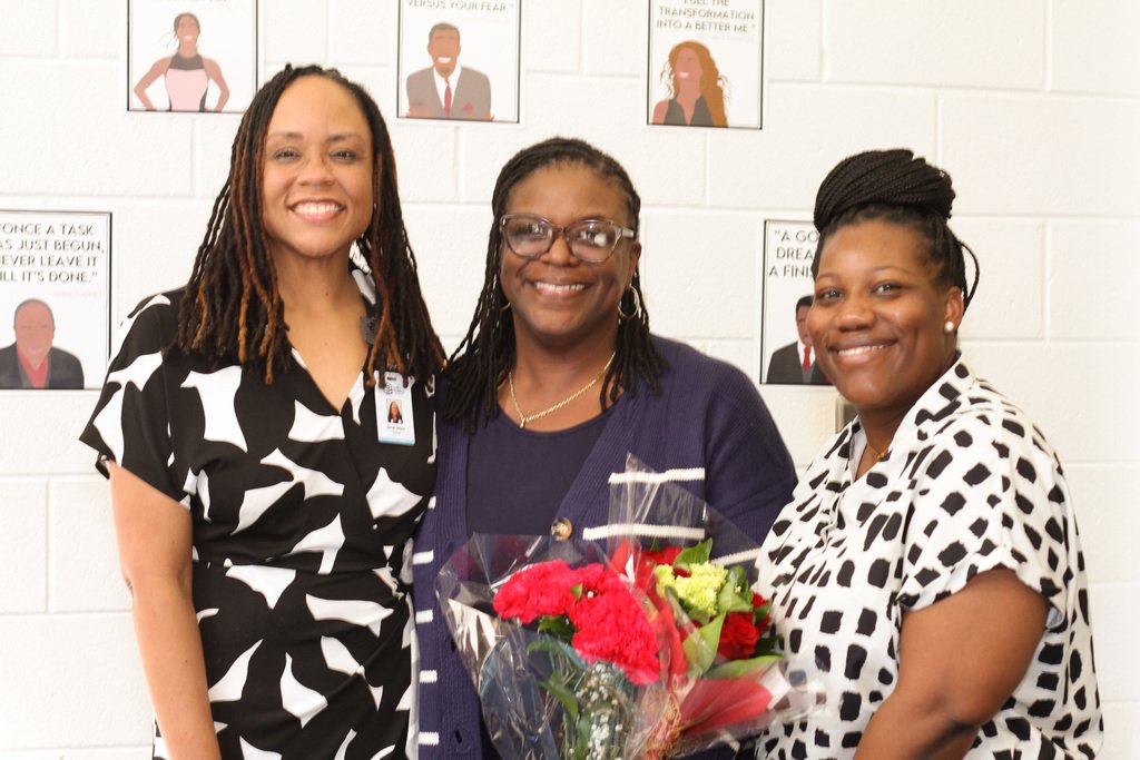 CarverRoadMS's tweet photo. Congratulations to our 2025-2026 Teacher of the Year, Felicia Ponder! https://t.co/JuR85KfGlm