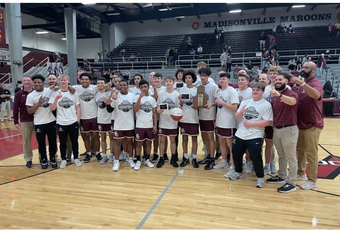 Congratulations to <a href="/CooperDavenpor5/">Cooper Davenport</a> (2025) and <a href="/dgilberttt1/">Dawson Gilbert</a> (2026) on helping lead their teams to a Region Championship! Both teams will be in the Sweet 16 at Rupp Arena next week and a shot at the State Championship!