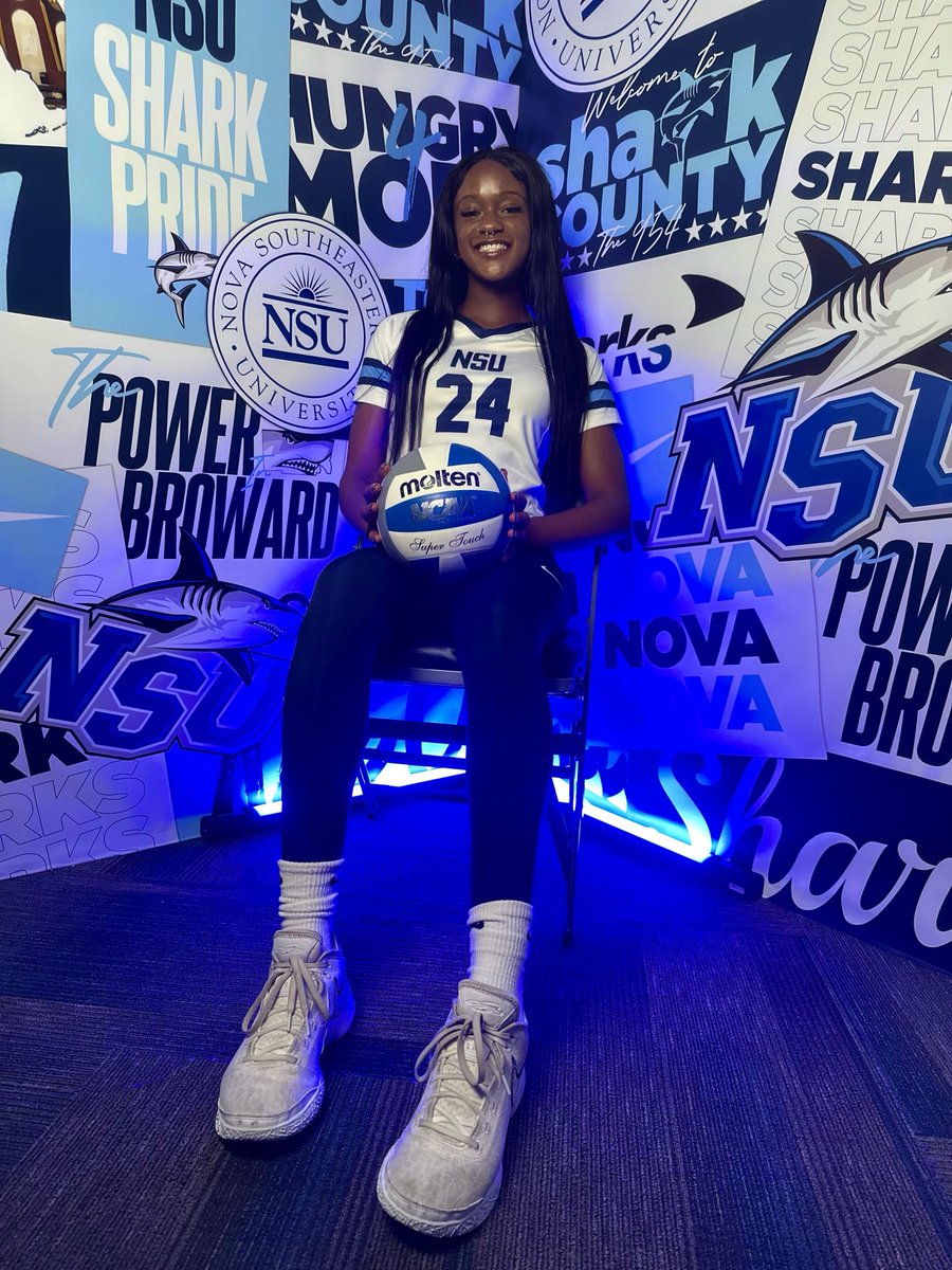 AyanaSolan's tweet image. #Sharkcountry #hungerformore