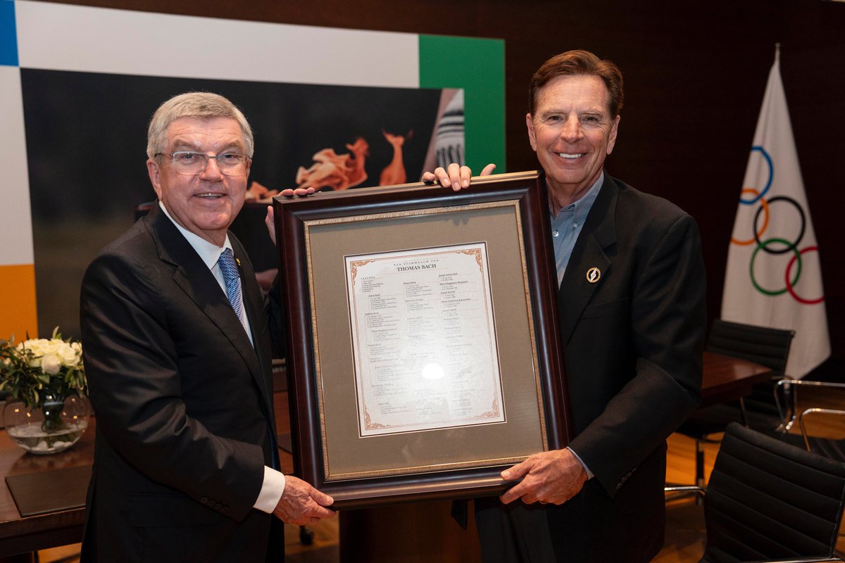 SLCUT2034's tweet image. “It was a very special opportunity to be together one last time with the president. He has been a very dear friend.” -Fraser Bullock
The Salt Lake City-Utah 2034 president gifted a five-generation genealogy to outgoing IOC President Thomas Bach.