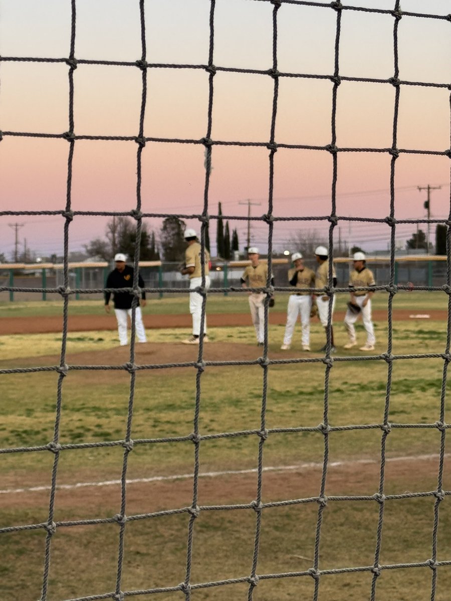 Emramos312's tweet photo. Victory is ours! ⚾️🔥 A hard-fought win today, and we're taking this momentum to the next game. Let’s keep this streak alive! #BaseballWin #TeamVictory #OnToTheNext https://t.co/Tk4agSTRu6