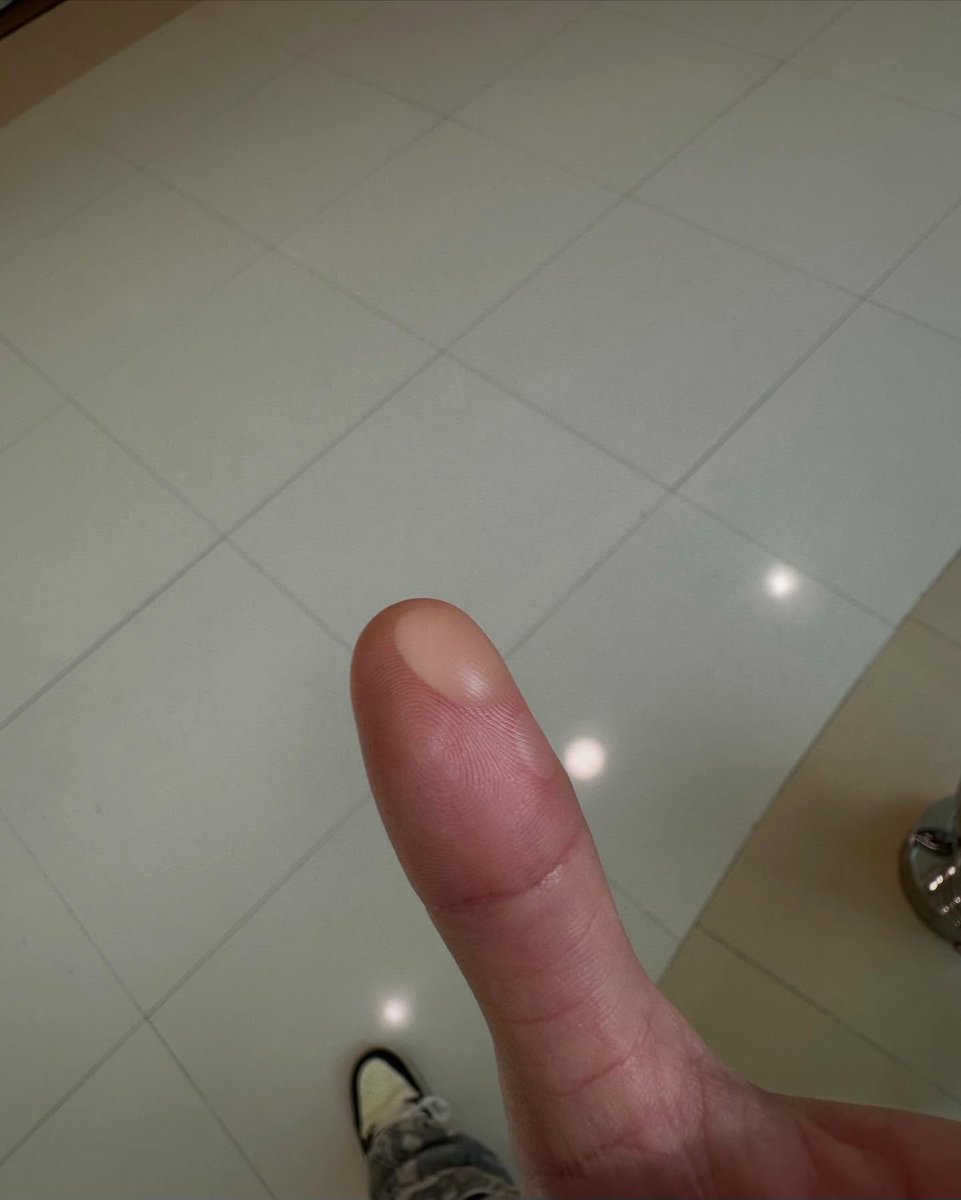 chari คับเฮีย tweet media