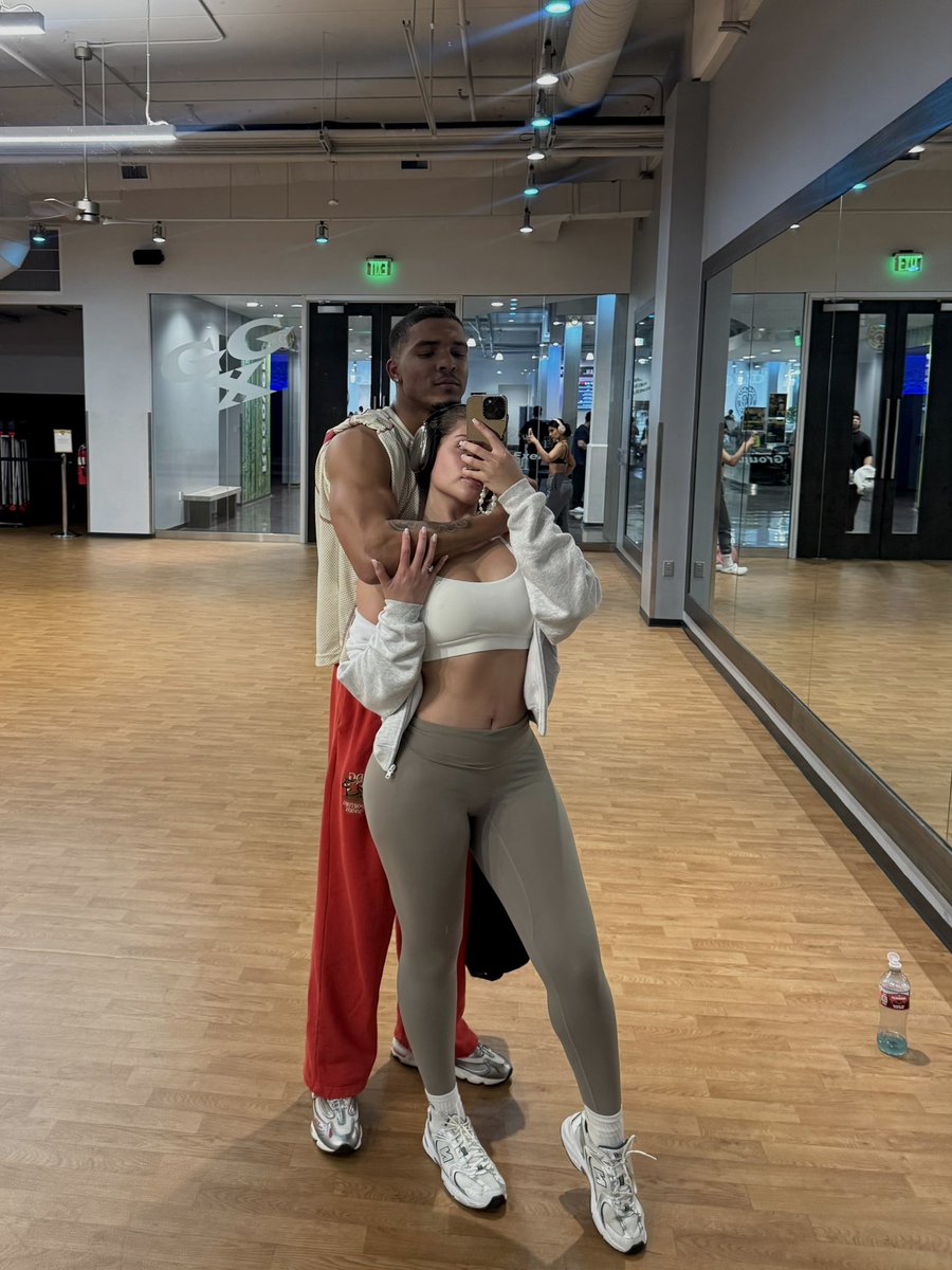 Nazanin Kavari tweet media