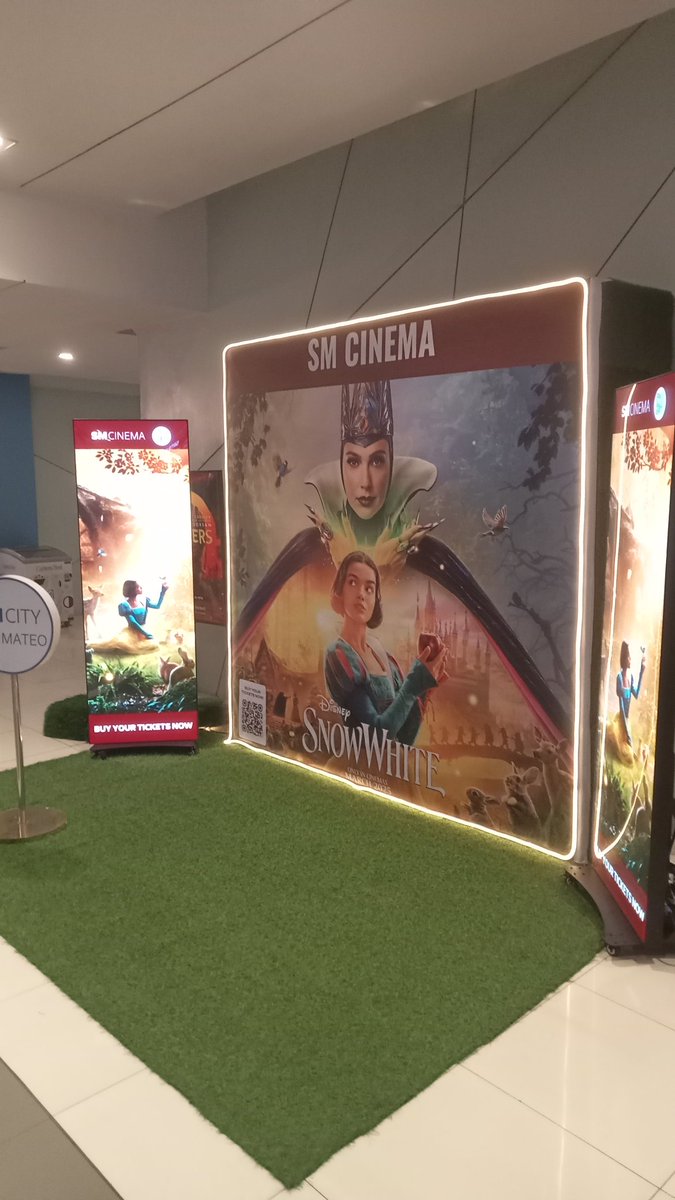princeeric323's tweet photo. 💜 Disney's Snow White (2025 Live Action Film) is finally here from yesterday at #SMCinemas on SM City San Mateo. 🪞🍎👸👑
#March19 #MovieDebut #Disney #SnowWhite #SnowWhitePH #LiveActionFilm #LiveActionDisney #SnowWhiteAndTheSevenDwarfs #27thBirthday #BirthdayMovie https://t.co/AOmCbicQPF