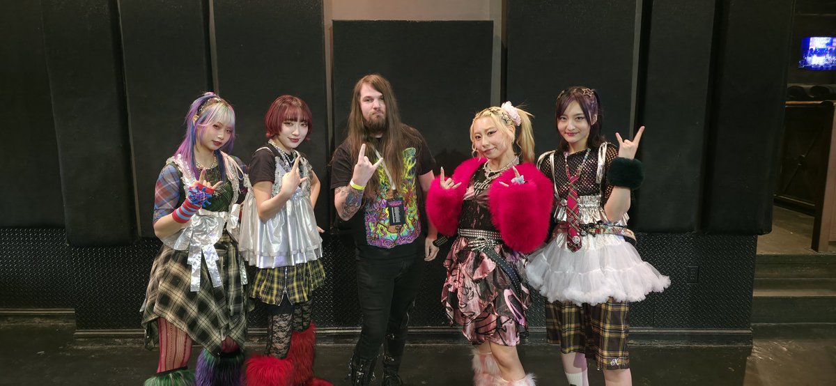 CdrBuffaloFlubbs tweet media