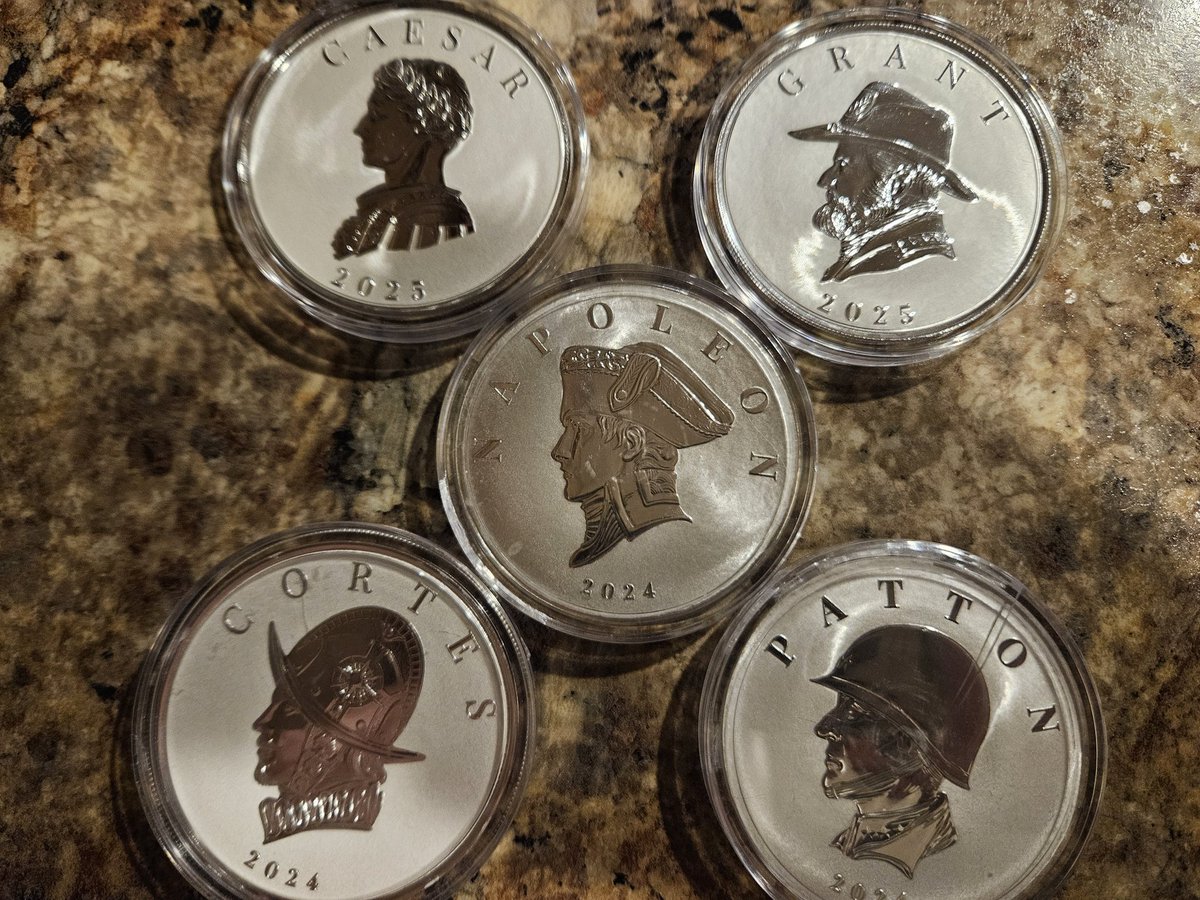 ApollosChariot7's tweet image. The newest addition to my #silver commander collection. The 5th general Ulysses S. Grant.

&quot;The #ScottsdaleMint Commander Series silver rounds embody the spirit of leadership and resilience, With each strike of silver a testament to precision, power, and prestige&quot;