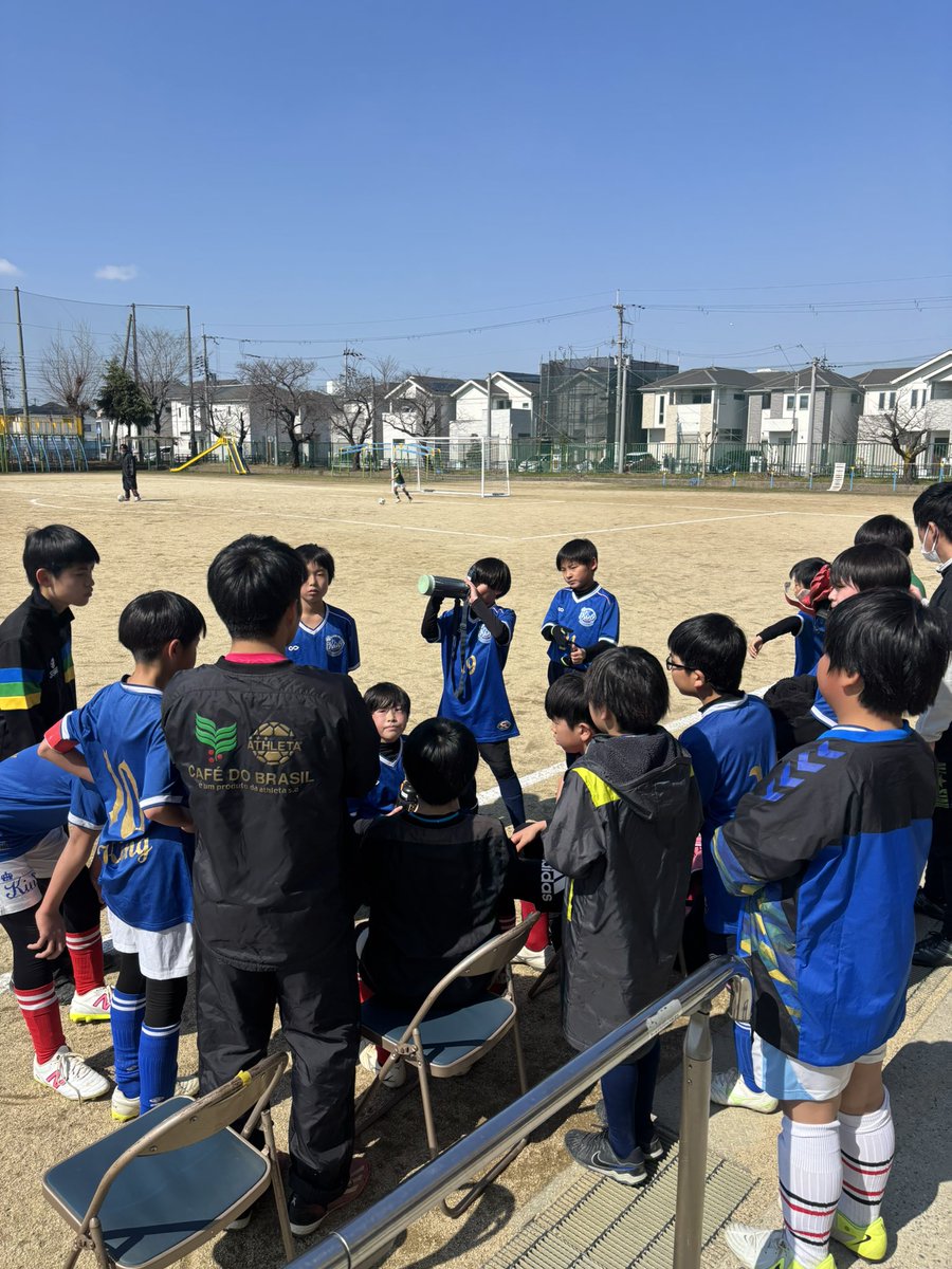 fcking2015's tweet image. 中学を卒業する選手が小学生にアドバイスをくれる
本当にありがたいサポート
#Kingサッカースクール