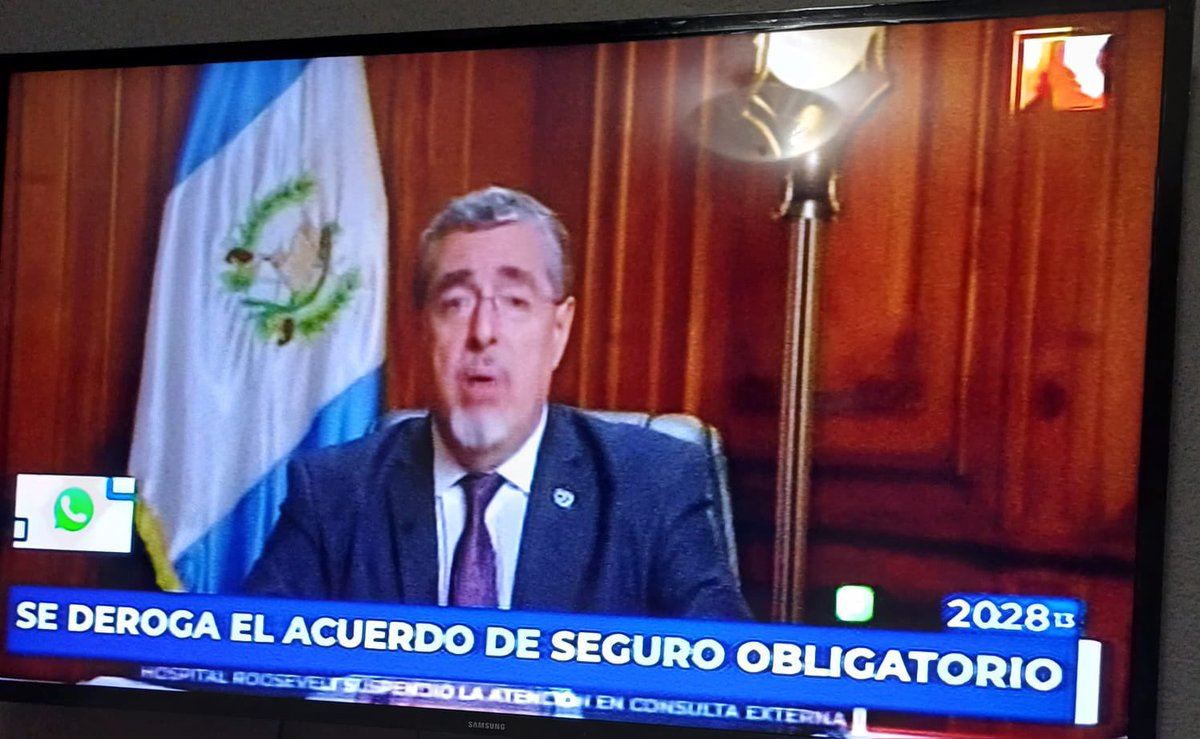 Dice el Presidente <a href="/BArevalodeLeon/">Bernardo Arévalo</a> que ya NO NECESITA LA CORTINA DE HUMO ‼️

- Ya aprobaron la ampliación presupuestaria 
- Ya olvidaron el caso de <a href="/samuel_pz/">Samuel Pérez 🌱</a> 
- Los negocios con China
- El aumento salarial y demás bonos