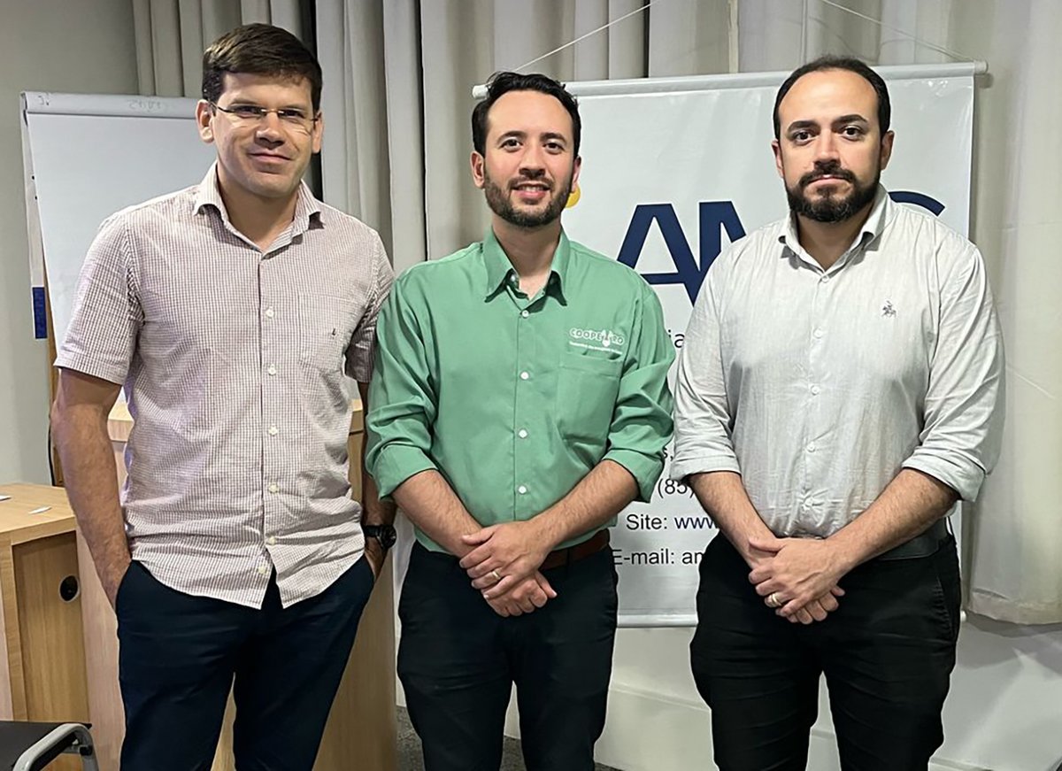 A Coopeuro iniciou um novo ciclo com a posse da Diretoria Executiva. O dr. Pedro Filgueira, presidente reeleito, liderará a gestão ao lado do dr. Thiago Martins, Superintendente, e do dr. Italo Sampaio, Administrativo-Financeiro.
Mais em diaenoitece.wordpress.com
@gmeassessoria