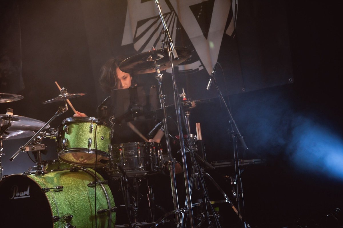 okap_drums's tweet image. AIBECK @AIBECK_ 
-BAND SET TOUR-
&quot;DIVER DIVER DIVER&quot;
名古屋ReNY limited
素晴らしい初日でした！彼女達がここから作り上げていくツアーが楽しみや！
ありがとうございました🥁🔥
📸 by @_hbworks 

#AIBECK #COMRIZED