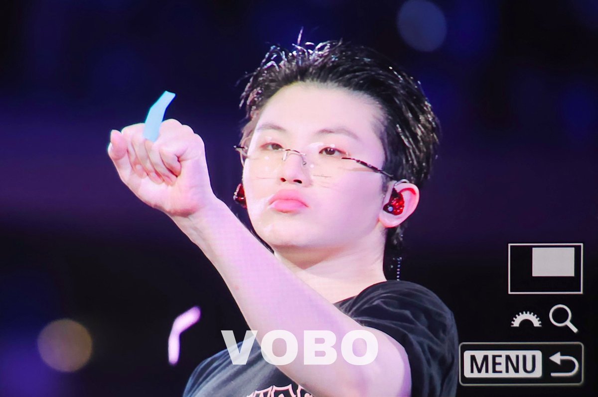 howoozey's tweet photo. //pingsan// https://t.co/Rj1EJqmOXw