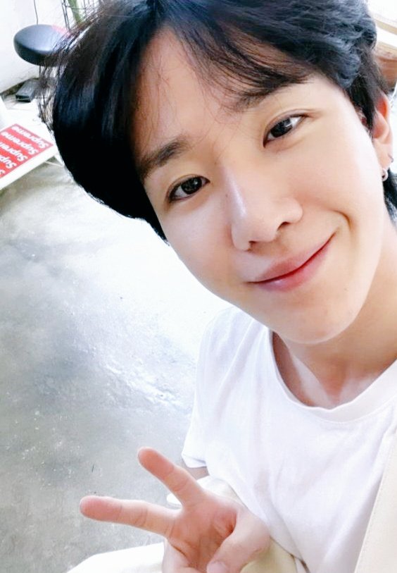 BcroissantB's tweet photo. 날씨 죠타 😎 ✨️ https://t.co/7CdizYQk28