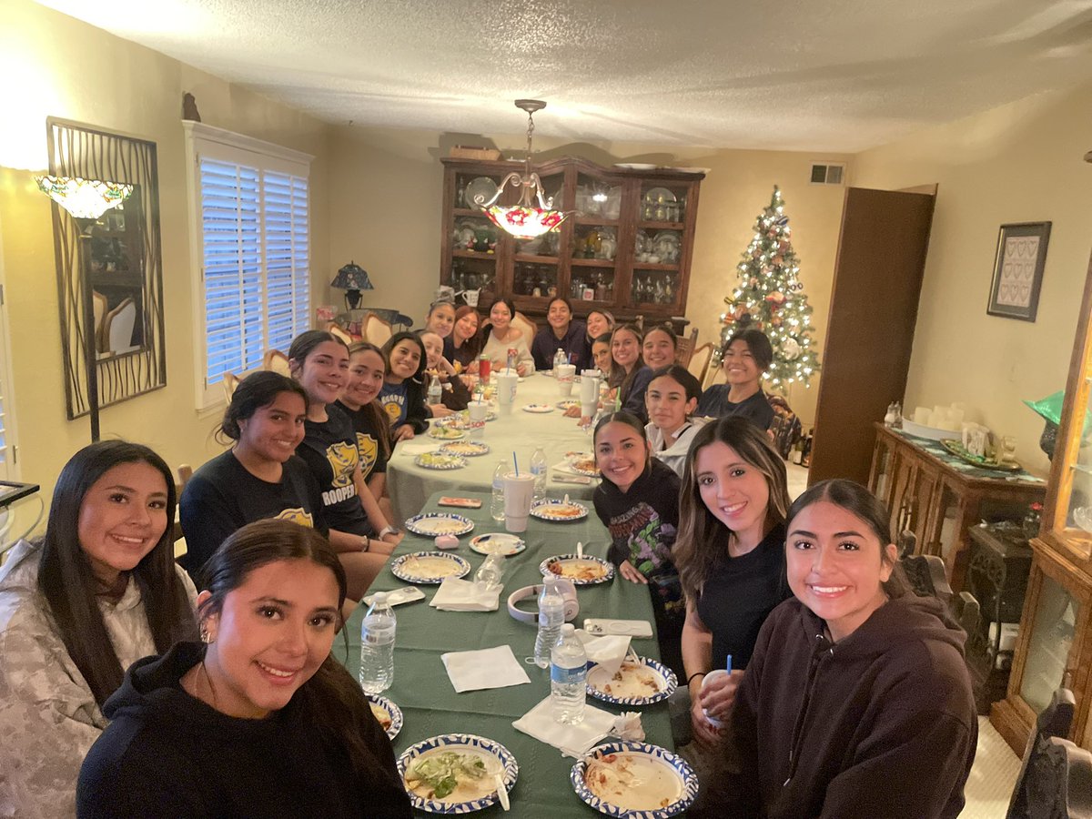 EHS Women’s Soccer⚽️ (@ehsgirlssoccer3) on Twitter photo Family dinner 🍽️ tradition at Casa Coach. Always good times with these girls. They are fit, fed, & fired 🔥 up for tomorrow. One ☝️ more sleep until we get to play again! 🫶 <a href="/YISDAthletics1/">YISD Athletics</a> <a href="/EastwoodHQ/">Eastwood High School</a> <a href="/EastwoodSports/">Eastwood Performance & Athletics Network</a> Family dinner 🍽️ tradition at Casa Coach. Always good times with these girls. They are fit, fed, & fired 🔥 up for tomorrow. One ☝️ more sleep until we get to play again! 🫶 <a href="/YISDAthletics1/">YISD Athletics</a> <a href="/EastwoodHQ/">Eastwood High School</a> <a href="/EastwoodSports/">Eastwood Performance & Athletics Network</a>