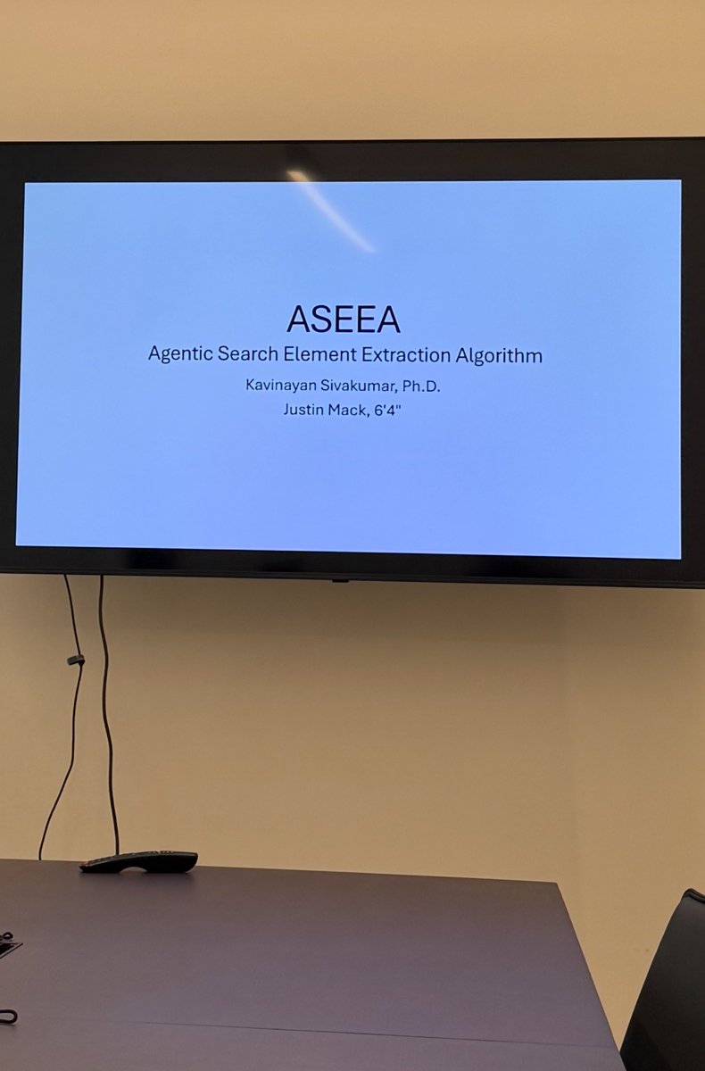 Research presentation day at Garden <a href="/kavinayan_s/">Kavinayan Sivakumar 🇺🇸</a> <a href="/justindgm/">Justin Mack 🇺🇸</a>