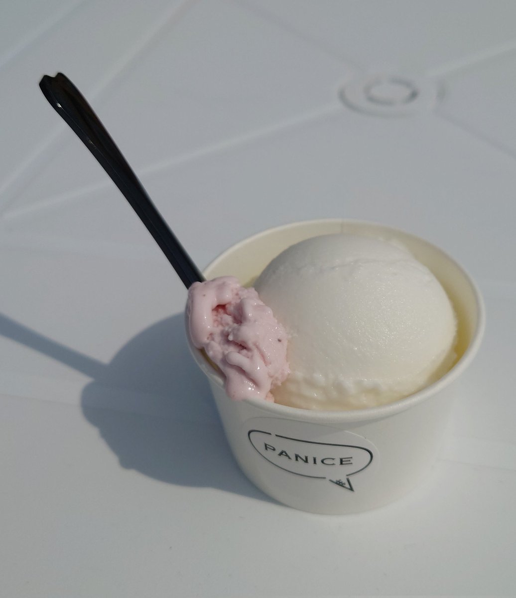 FhgEud8LMLlaLHr's tweet photo. PANICEさんでジェラート食べました。美味しかったです🙂ごちそう様でした🙂
#PANICE
#まりりん https://t.co/1pY2YrUs72