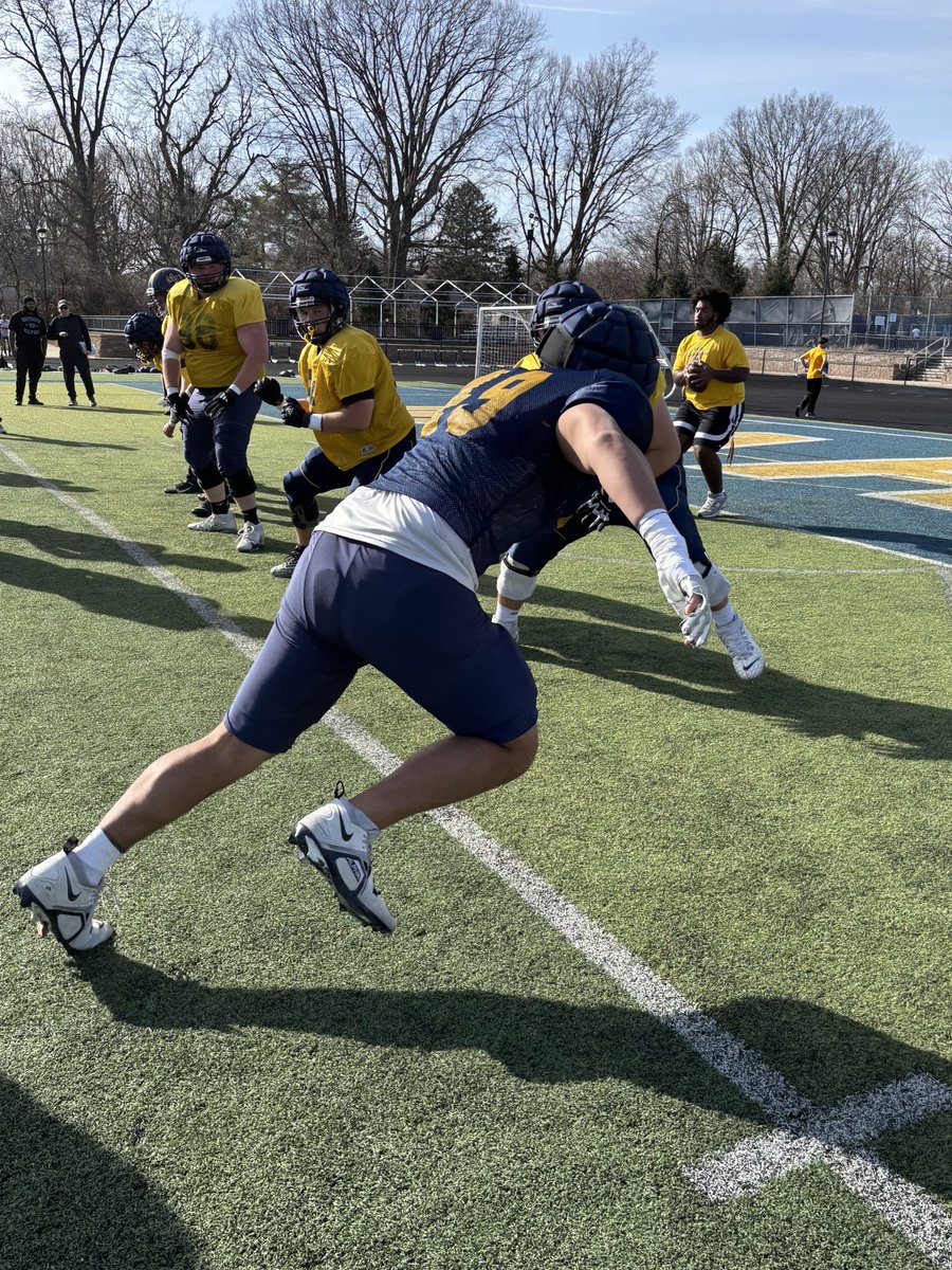 Marian Football tweet media