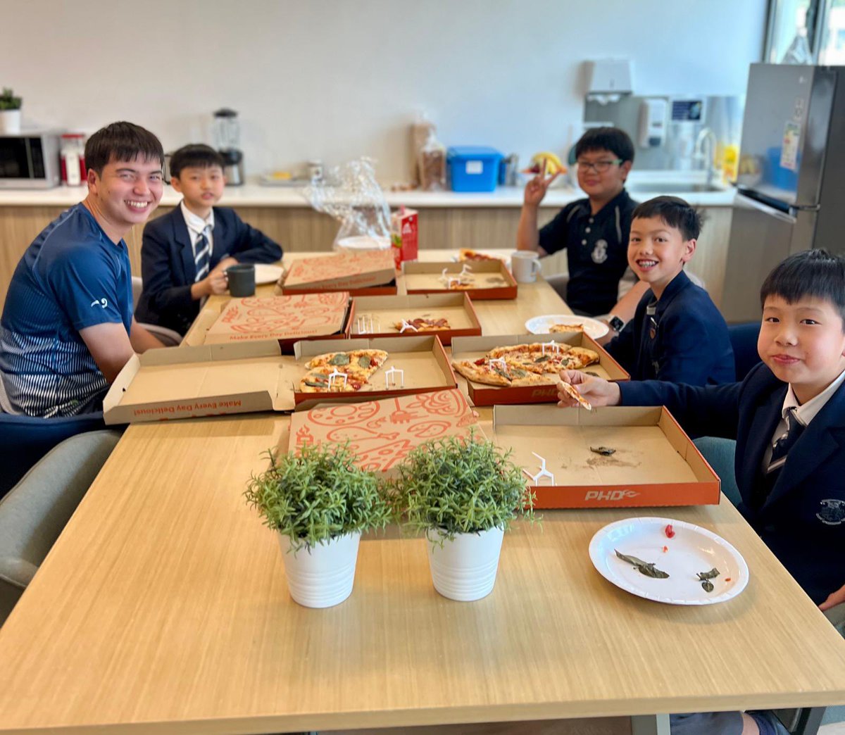 HarrowHK Lyon tweet media