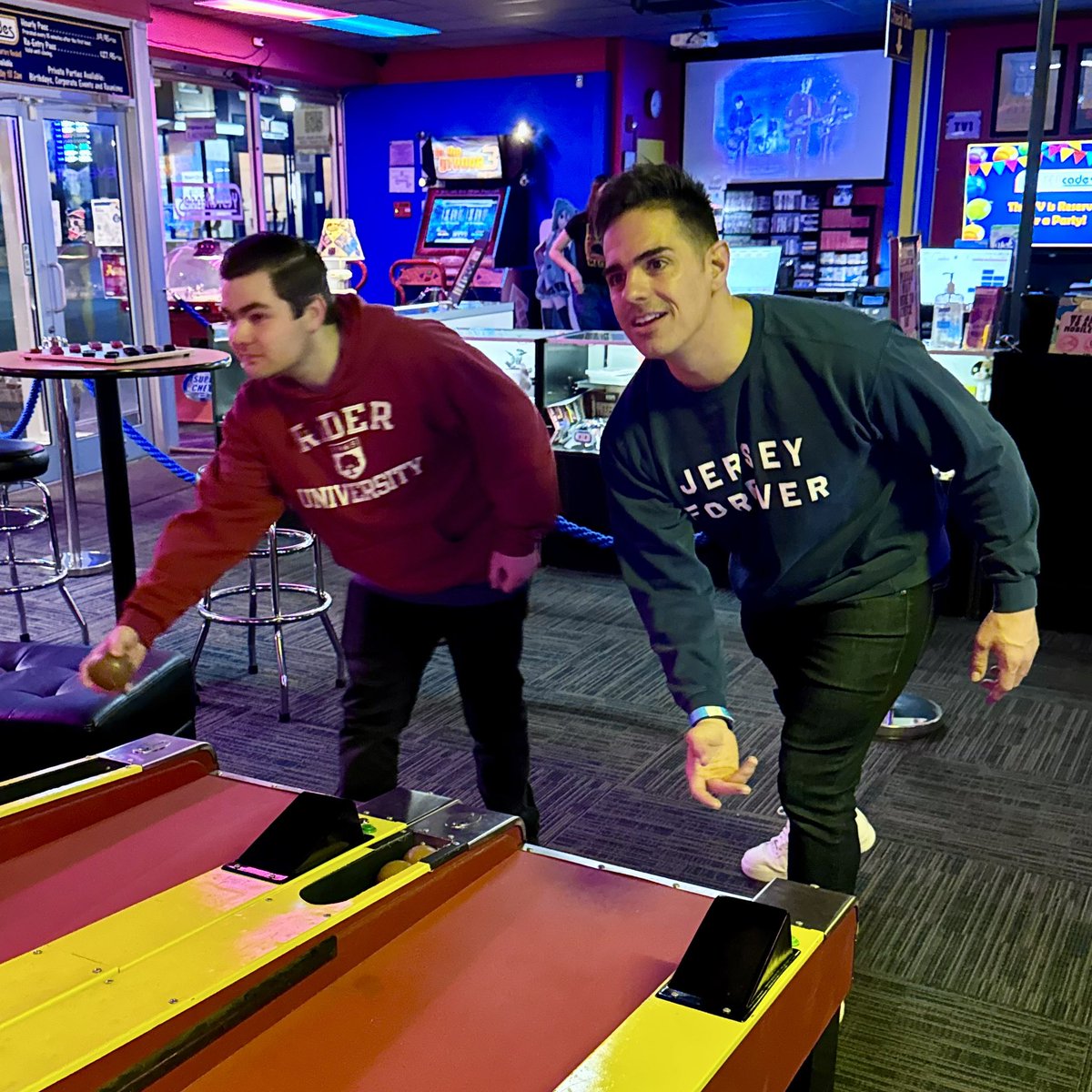 Great time with the Somerset County Young Republicans this evening at <a href="/YESTERcades/">YESTERcades</a> of Somerville! 🕹️