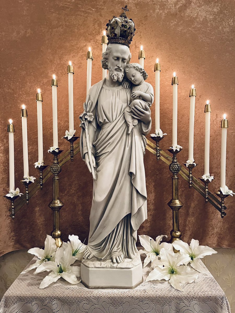 MaryOratory's tweet photo. The Crowning of St. Joseph at St. Mary’s Oratory, Feast of St. Joseph, March 19, 2025 https://t.co/Ikpx567MRu