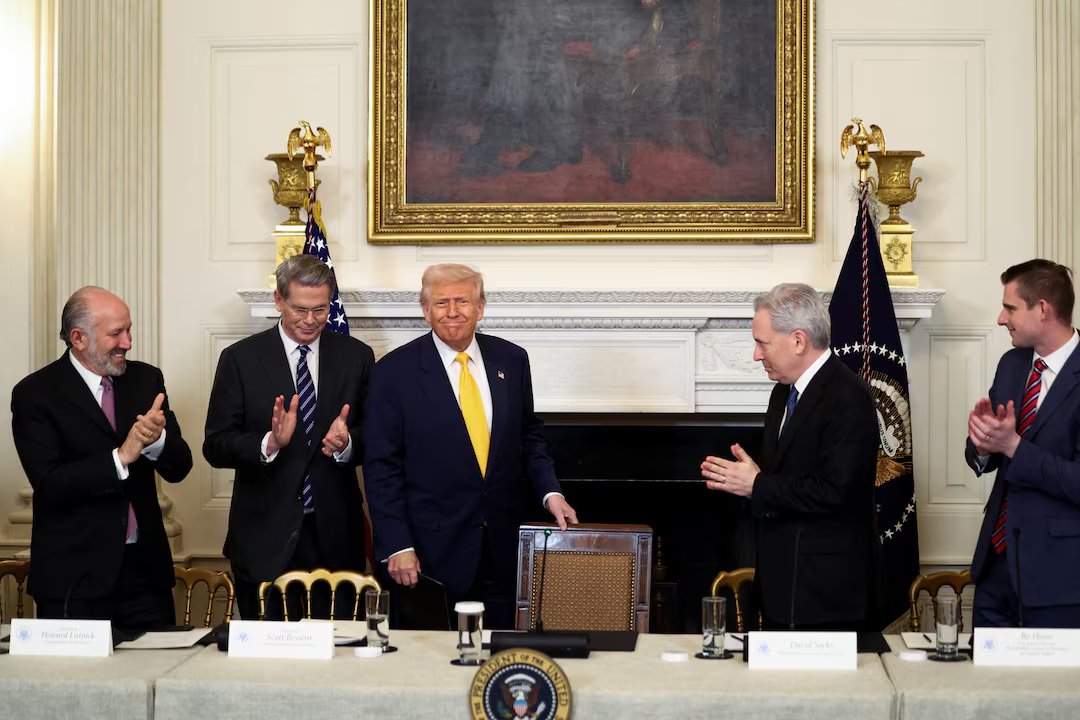 MetaTdex's tweet photo. First time a sitting president speaks at a cryptocurrency conference，Trump will attend the US Digital Asset Summit on March 20, Eastern Time. #MetaTdex #Web3 https://t.co/V6afXeOxj7