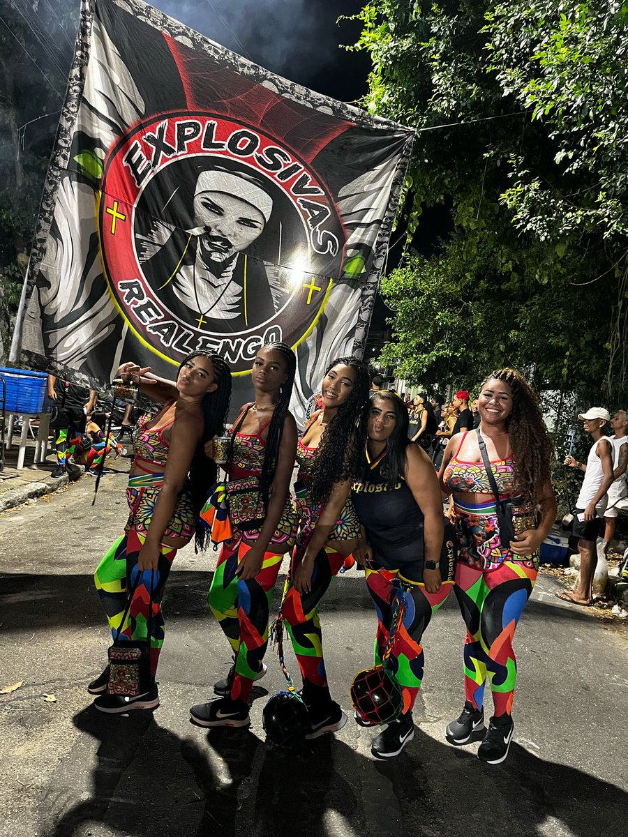 explosivasrlg's tweet photo. Sobre nosso Carnaval 🥳💣🔥 https://t.co/Ygc0f2fkGR