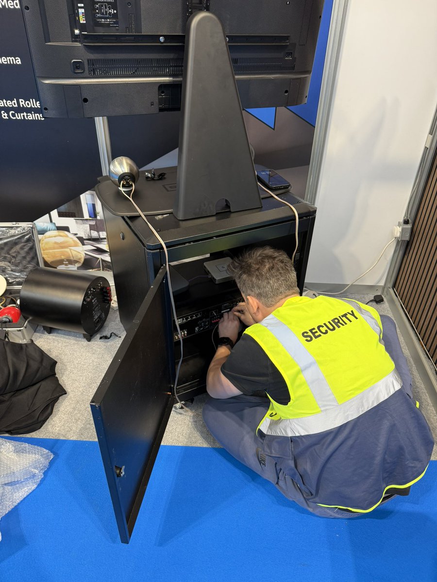 AutomatedAbodes's tweet photo. Build up is complete for @HBR_Show 2025, catch you mañana 🫡

#avtweeps #custominstall #av #music #speakers #wifi #electricblinds #CCTV #homecinema #lightingdesign #lightingcontrol https://t.co/R8pR3UDK2H