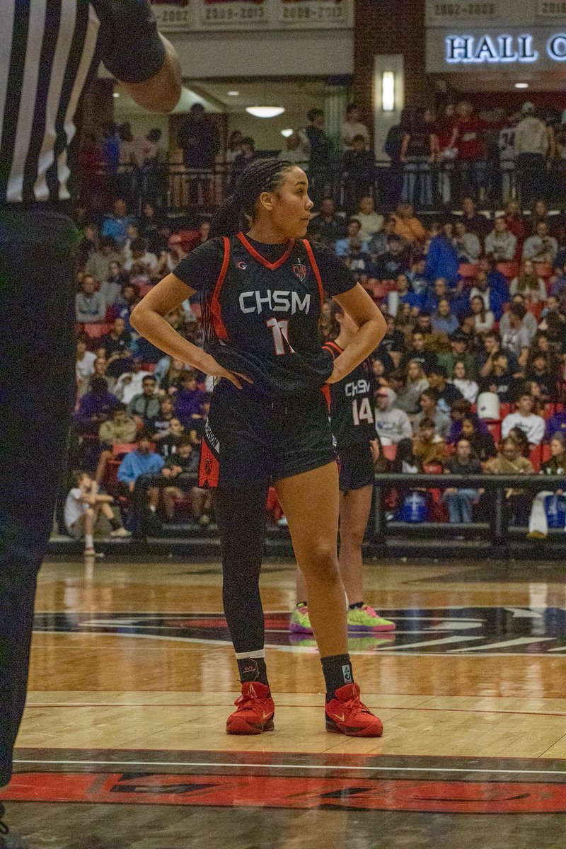 Best nationals yet! 14u won it all🥇 And player of the year!! 🏆 Varsity took 2nd! Thank you to all my coaches who’ve done so much to help me grow as not only a player but as a person. I love playing with all my teammates so much and can’t wait for next season! 𝟏𝟏✌🏽