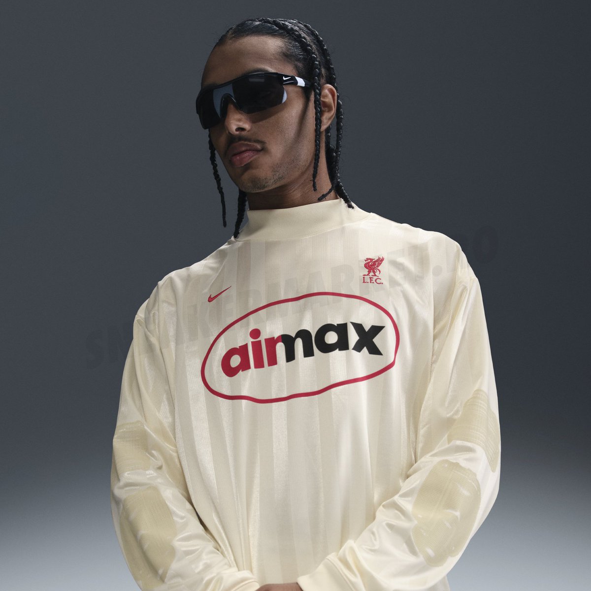 NIKE リバプール エアマックス 95 AIR MAX プレマッチシャツ NIKE公式】リバプール FC エア マックス プレミアム メンズ ナイキ