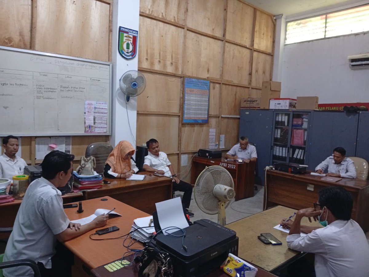 BrMPLampung's tweet photo. Tabikpun! 
Salam dari Bumi Lampung🙏

Tim BSIP Lampung Lakukan Koordinasi di Kabupaten Pringsewu

#agrostandar
#PertanianBekerjaSepenuhHati
#sayaBSIP
#BSIP_KitaPastiLebihBaik https://t.co/lNk2Tx5AG6