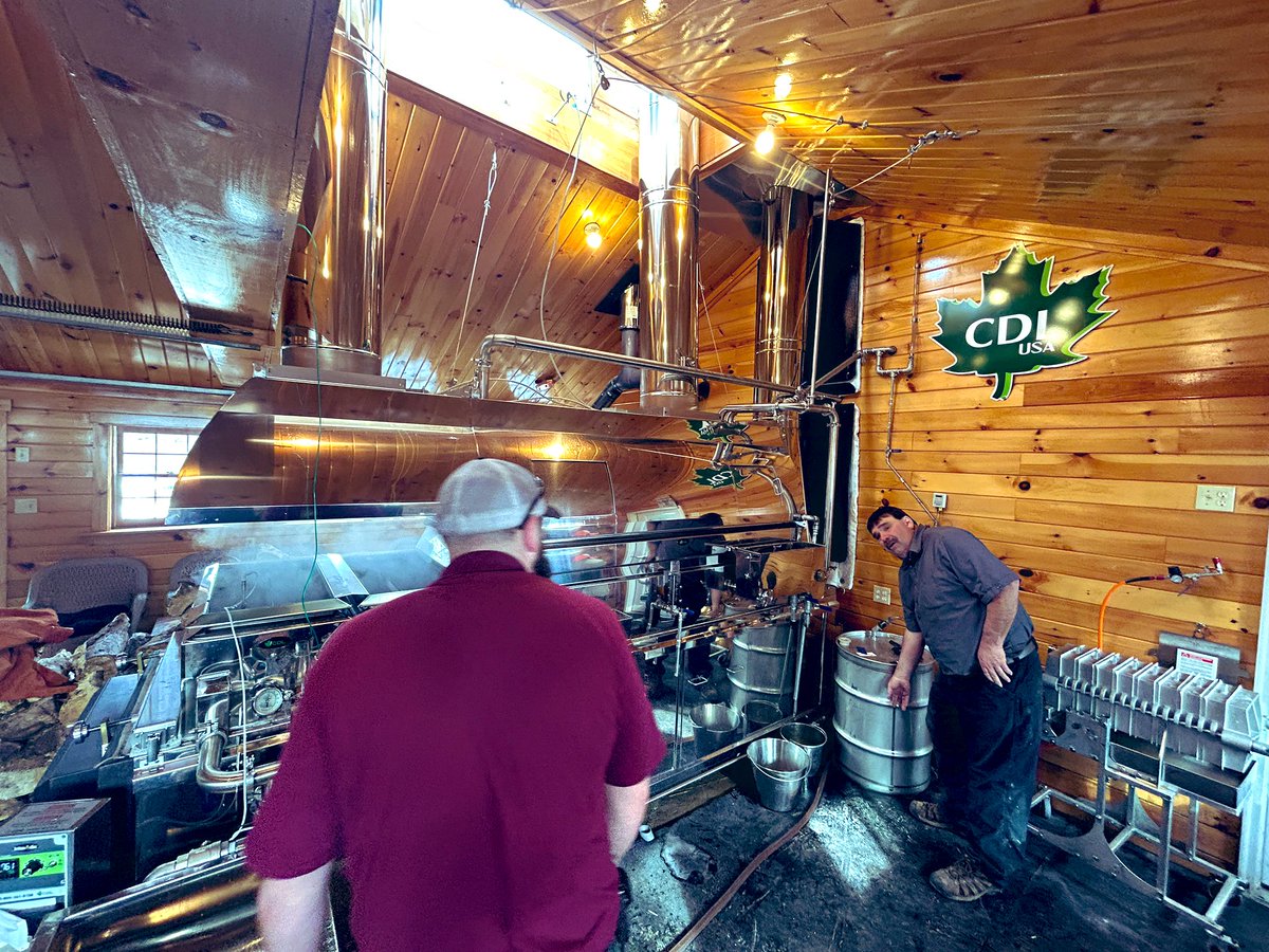 anson_ag's tweet photo. The sap is flowing. At Mud City in Morristown the Patnoe Family is busy turning the sweet sap into sweet #Vt maple. Those cold nights and warm days are working. Thanks for the visit and that shot of hot maple π right off the pan. #vtmaple https://t.co/UetKFEYwtF