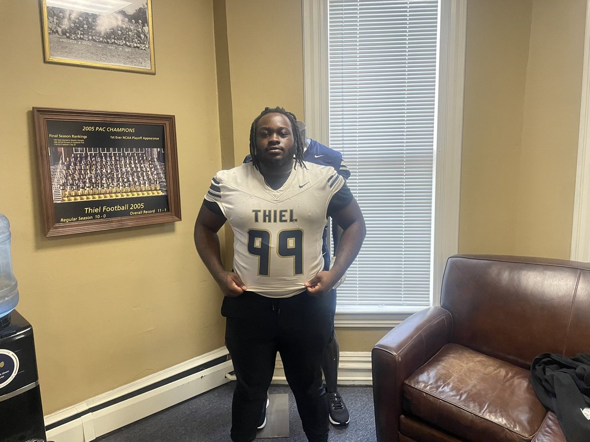 I had a blessed day at thiel college today. Very open arms and a very great program . Can’t wait to commit soon. 🤫⬆️
Very thankful for <a href="/KevMcLane21/">Coach Kevin McLane</a> and Coach Bauman. I had a great day see yall, let’s workkkk !!