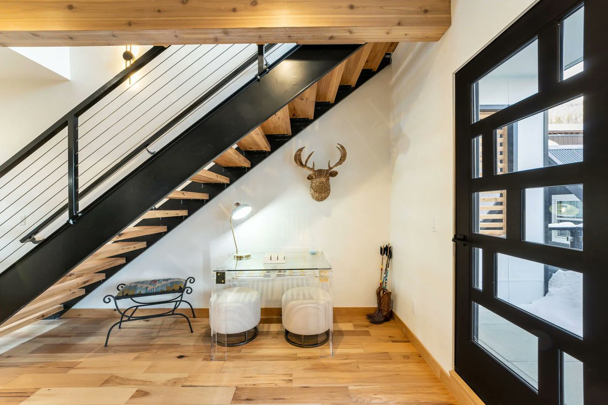ILoveWhitefish's tweet photo. Welcome to Whitefish Slopeside Modern, your luxury escape in the heart of Whitefish Mountain’s ski village! 🏡🎿

https://t.co/kA1hxMw6Ei

#WhitefishSlopesideModern #SkiInSkiOut #LuxuryMountainRetreat #BookDirect #WhitefishRentals #ILoveVacations #ILoveWhitefish https://t.co/Ips2XFbYNV