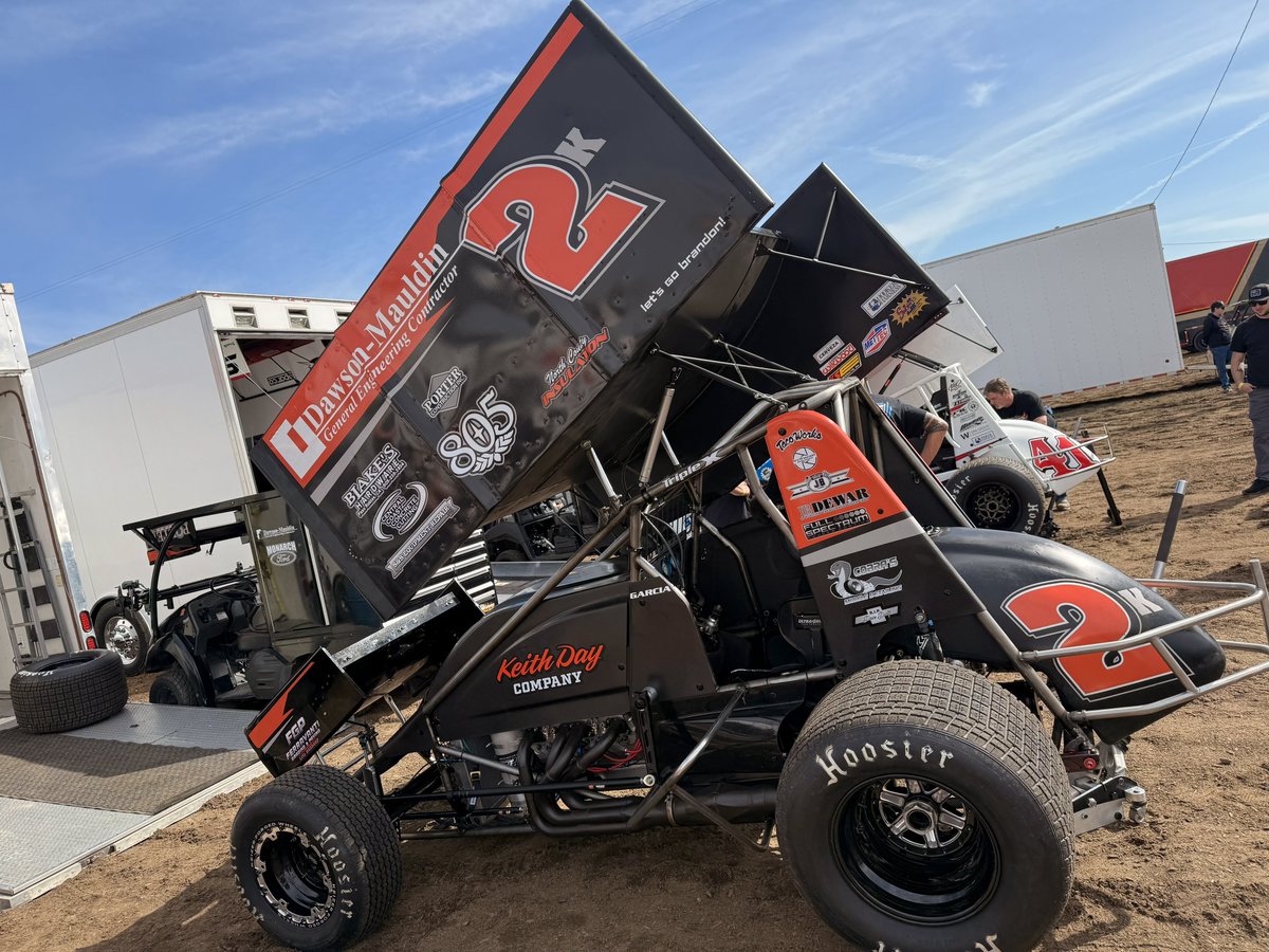 HighLimitRacing's tweet photo. More than 🔟 drivers are making their season debut with @Kubota_USA High Limit Racing tonight at @TulareRaceway, including these young Cali kids:

𝗫𝟭 @ChanceGrasty1
𝟮𝗞 @GaugeG_21 
𝟭𝟬 @Dominic_Gorden 
𝟭𝟮𝟭 @CaedenSteele121 

📺 https://t.co/9bF4DjGR2Q (𝟱:𝟯𝟬𝗽𝘁) https://t.co/KjhIQSBqMt