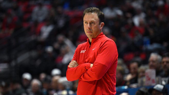 stsebsbball's tweet photo. They’re in! Good luck to our alums competing in the NCAA Tournament this week - Richard Pitino ‘01 (Head Coach, New Mexico) and Trevor Mullin ‘23 (Guard, Yale). Yale play Thursday and New Mexico play Friday, both games at 7:25 on TBS #OnceIn #GoArrows https://t.co/meAT8DBG6h