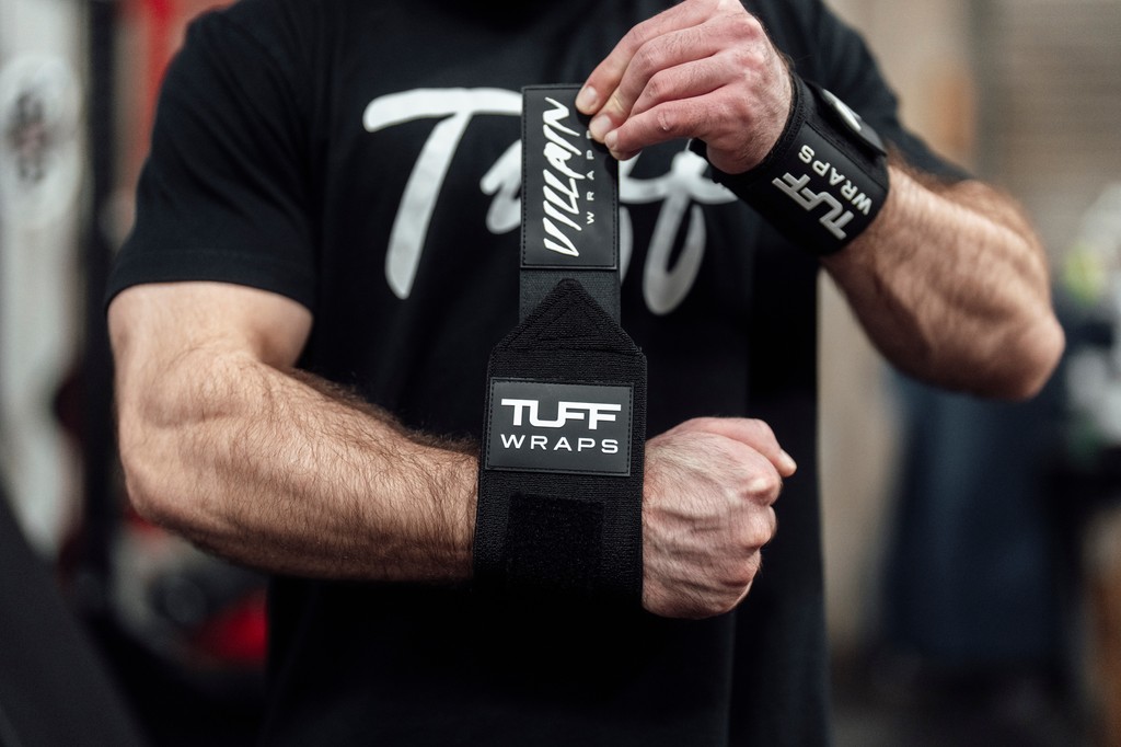 💥 UNLEASH YOUR STRENGTH WITH TUFF VILLAIN WRIST WRAPS 💥

The TUFF Villain Wrist Wraps are built for lifters who refuse to settle for anything less than maximum support, durability, and performance.  

#tuffwraps #teamTUFF #TUFF2025