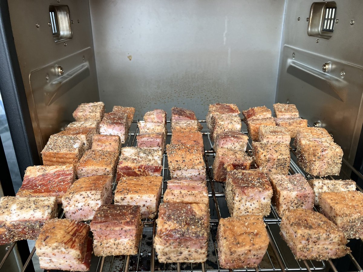 Pettytoosav's tweet photo. Pork belly burnt ends came out perfect. I canโt stop smoking my meat! #smokingmeats #burntends #foodie https://t.co/YTnW96S6qi