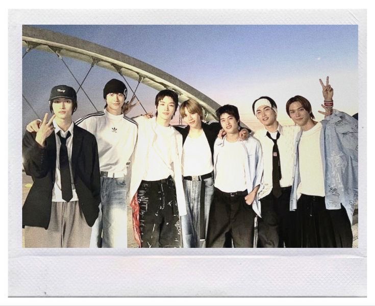 mydearsyongseok's tweet photo. Lets go it’s time to drop the new tags 🩷
Goal: 400 replies &amp; rts to spread !!! 

We Believe In 7
#UnitedForRII7E
#Center5DoYourJob
#라이즈의_시작과끝은_7명 https://t.co/U8CCmn0vUQ