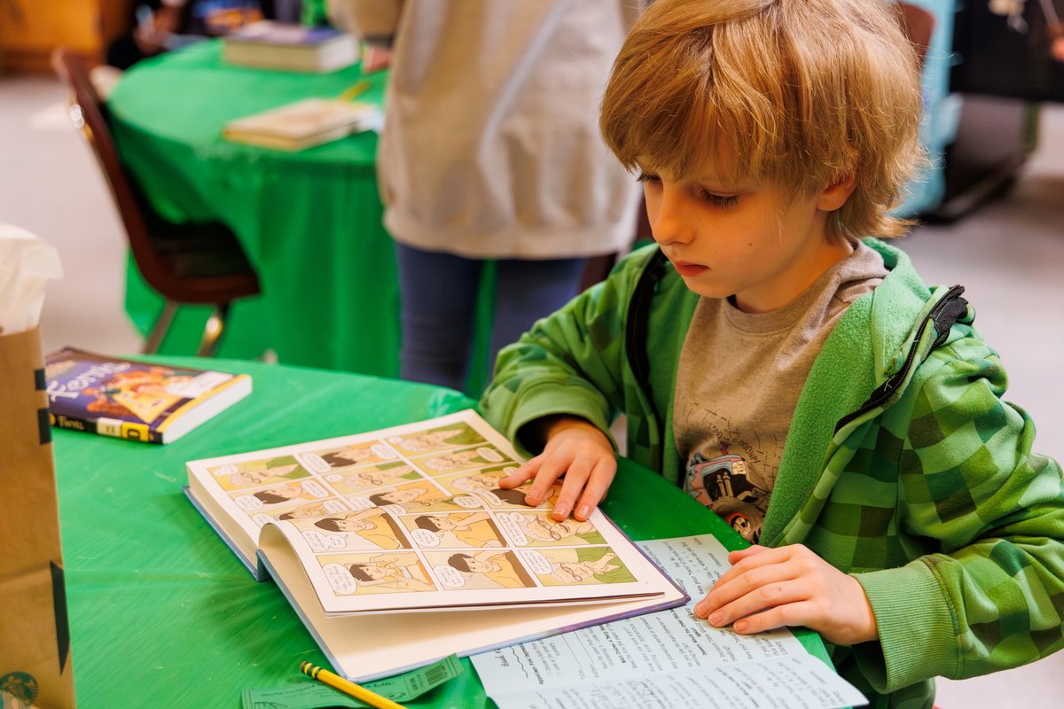 NPSchools_VA's tweet image. Kudos to @ADLEagles&apos; Reading Specialist, Tyra Anderson, for creating Café Read-A-Latte!

Café Read-A-Latte is a fun, cozy reading experience that brings the excitement of a book tasting to life! The idea stemmed from #ReadAcrossAmerica.

#NPSLovesLiteracy #LearnToReadReadToLearn