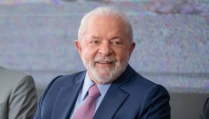 Se vc concorda com o presidente Lula que o trabalhador tenha condições de comprar aquilo que produz, deixa aqui o seu boa noite ?

LULA 2026
