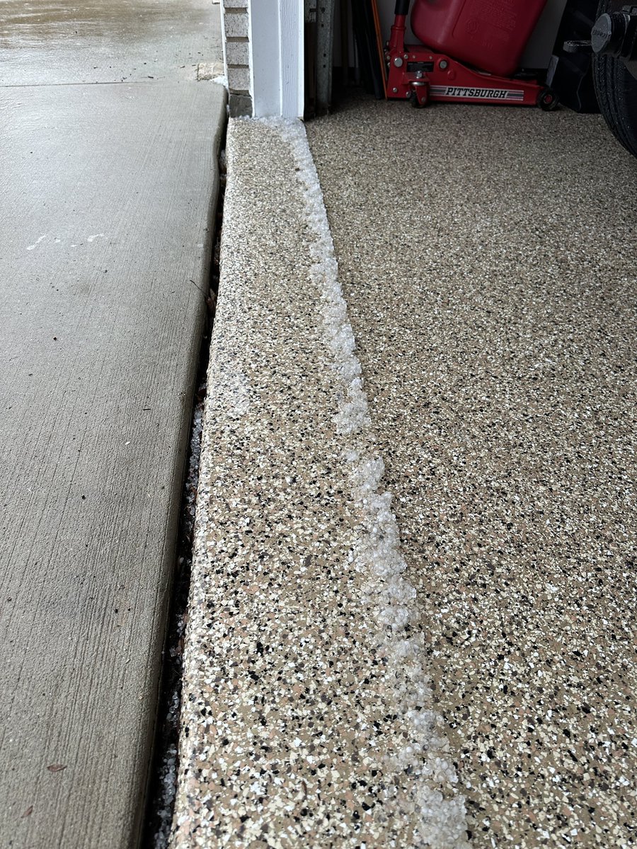 Hail in Beecher, IL 
<a href="/ryanhallyall/">Ryan Hall, Y’all</a> <a href="/NWSChicago/">NWS Chicago</a>