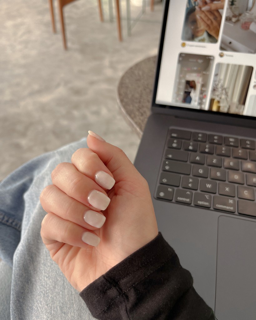 123presets's tweet photo. 📸 Clean Girl presets are more than just an editing style—they’re a trendsetting look for influencers, content creators, and photographers! #123presets https://t.co/XpM7aV2JeG