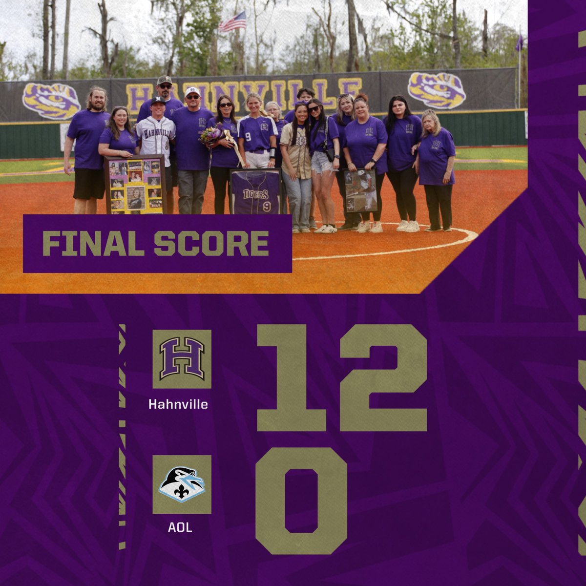 Hahnville High Softball tweet media
