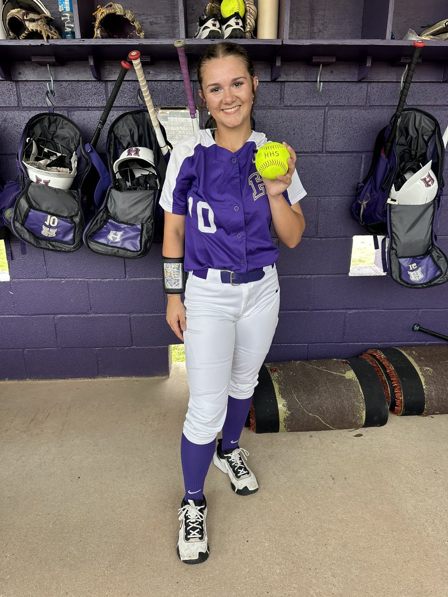 Hahnville High Softball tweet media